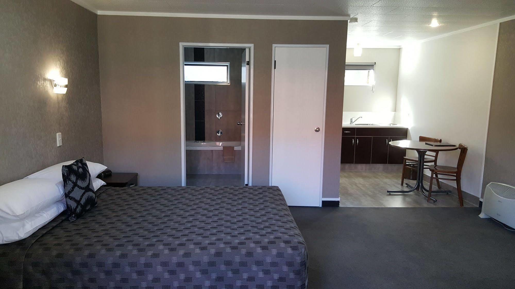 Rose City Motel Palmerston North Dış mekan fotoğraf